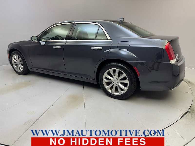 Used 2019 Chrysler 300 Limited w/ Safetytec Plus Group image 3
