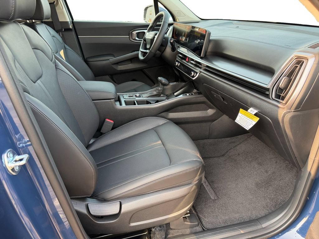 New 2026 Kia Sorento S FWD image 6