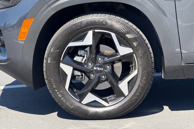 Certified 2025 Kia Seltos EX w/ EX Sunroof Package FWD image 36