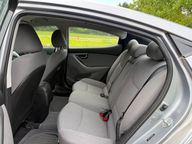 Used 2016 Hyundai Elantra SE FWD image 8
