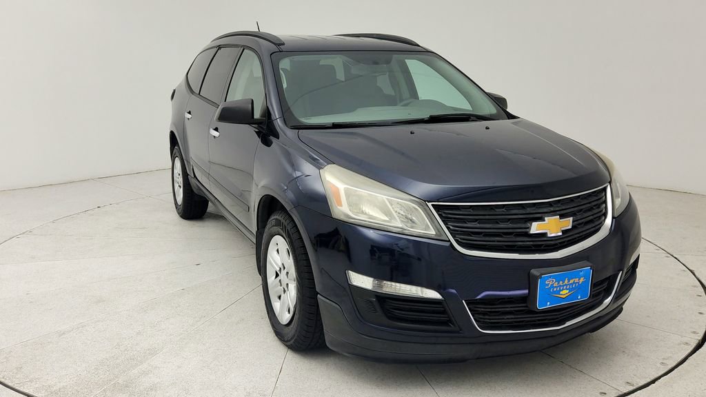 Used 2015 Chevrolet Traverse LS FWD image 2