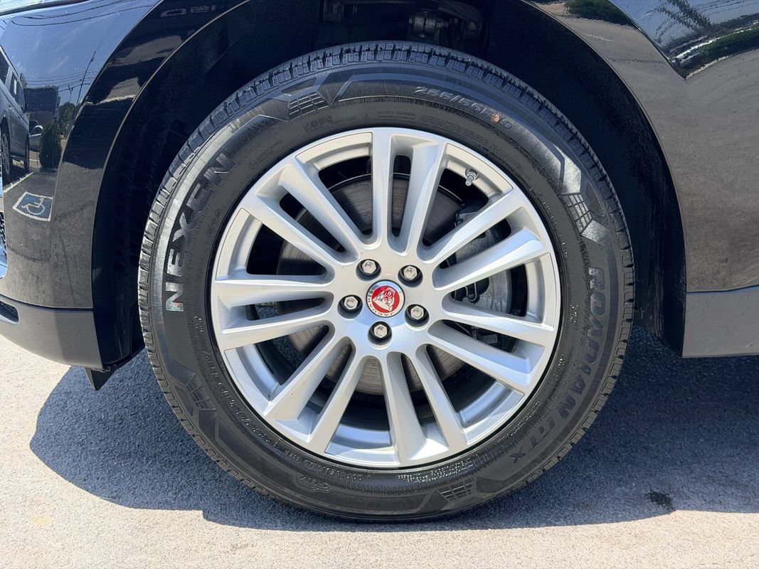 Used 2020 Jaguar F-PACE Prestige AWD/4WD image 27