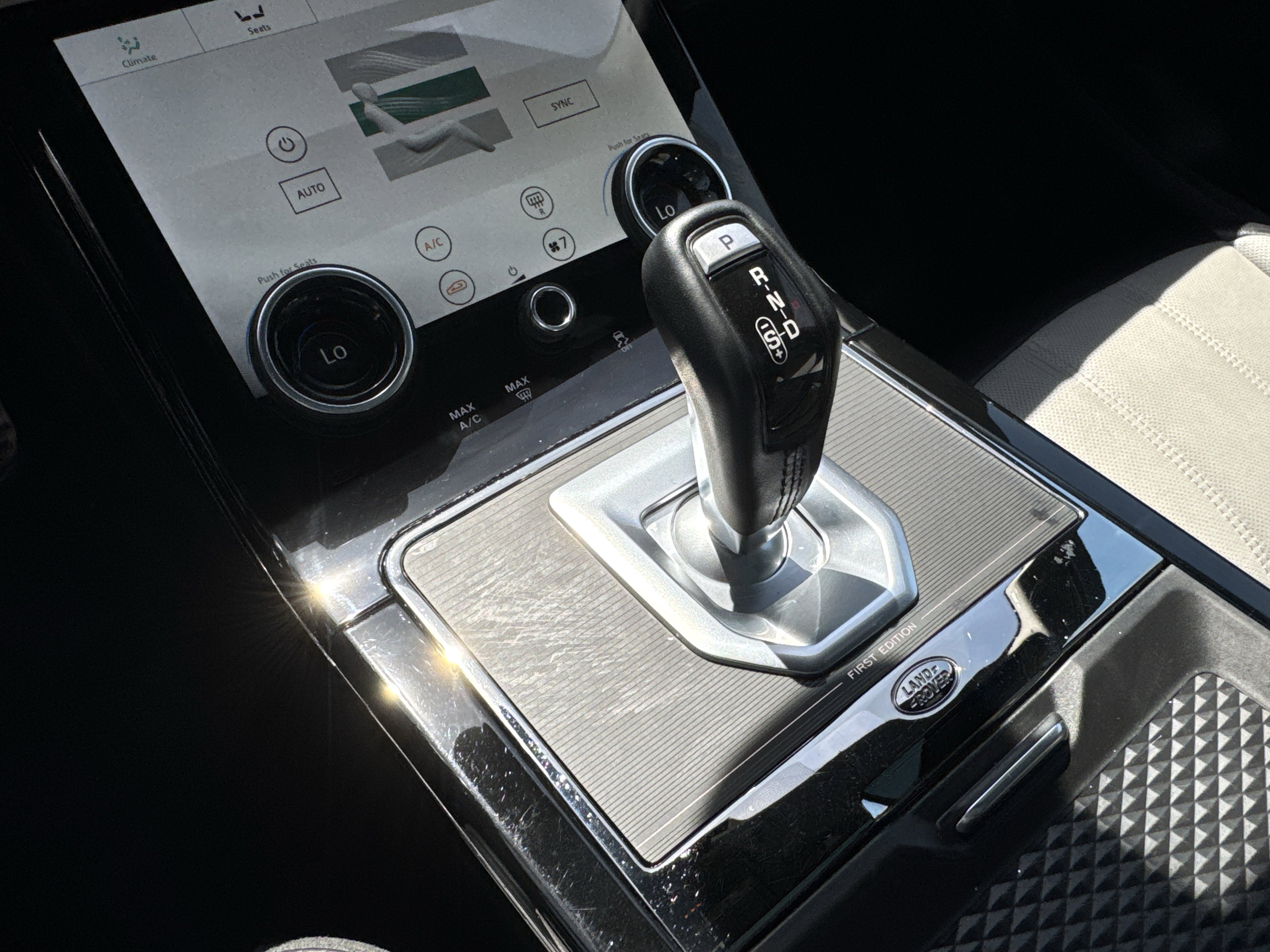 Used 2020 Land Rover Range Rover Evoque First Edition image 16