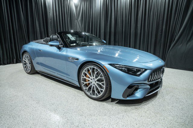 New 2026 Mercedes-Benz SL 63 AMG S e Performance 4MATIC image 4