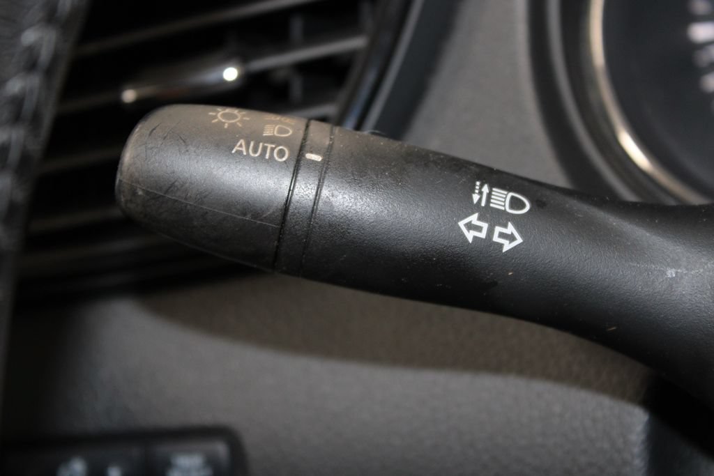 Used 2020 Nissan Rogue SV AWD/4WD image 33