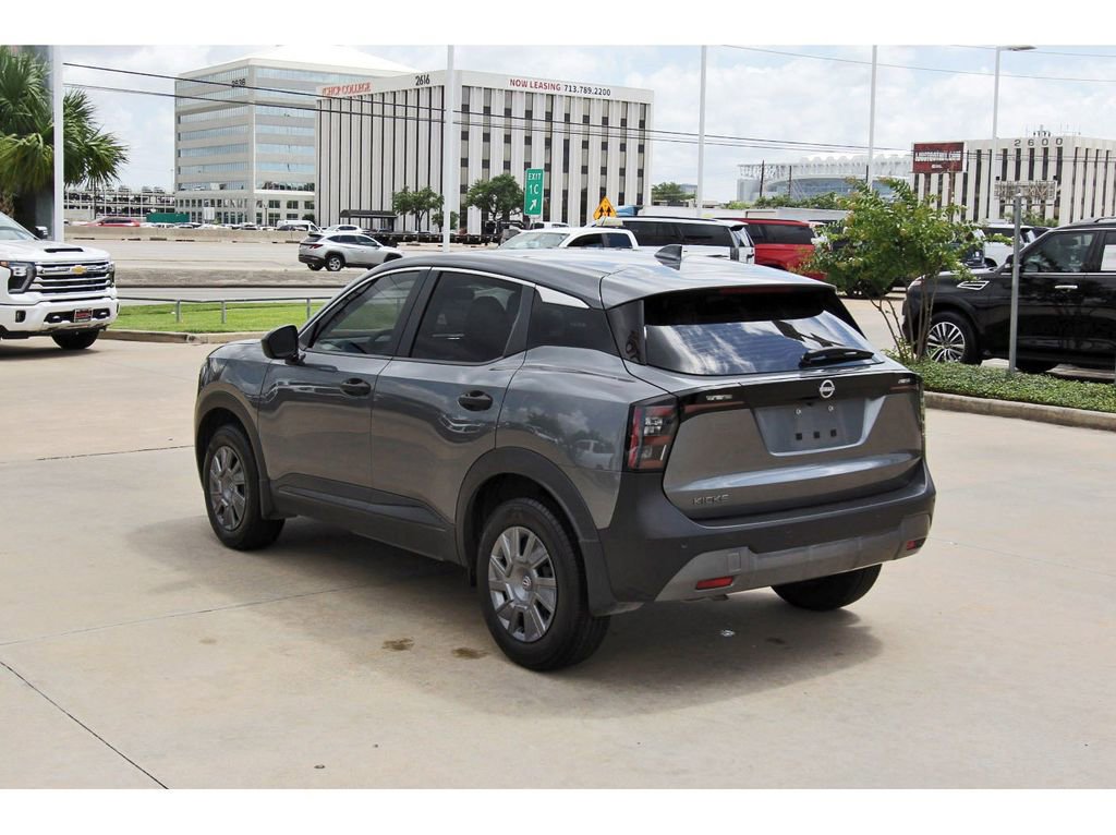 Used 2025 Nissan Kicks S w/ Charging Package FWD image 5
