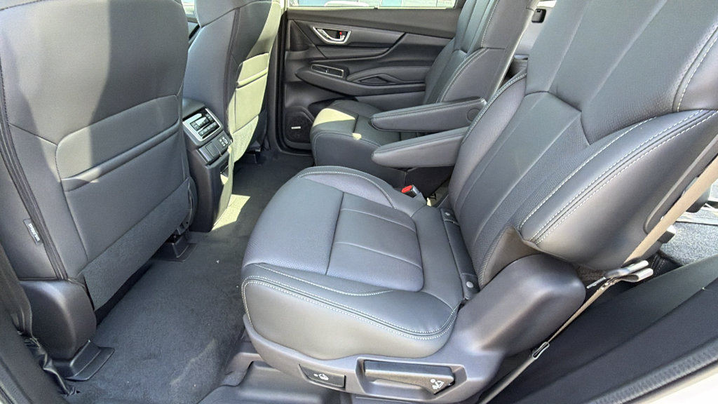 New 2026 Subaru Ascent Limited AWD/4WD image 17