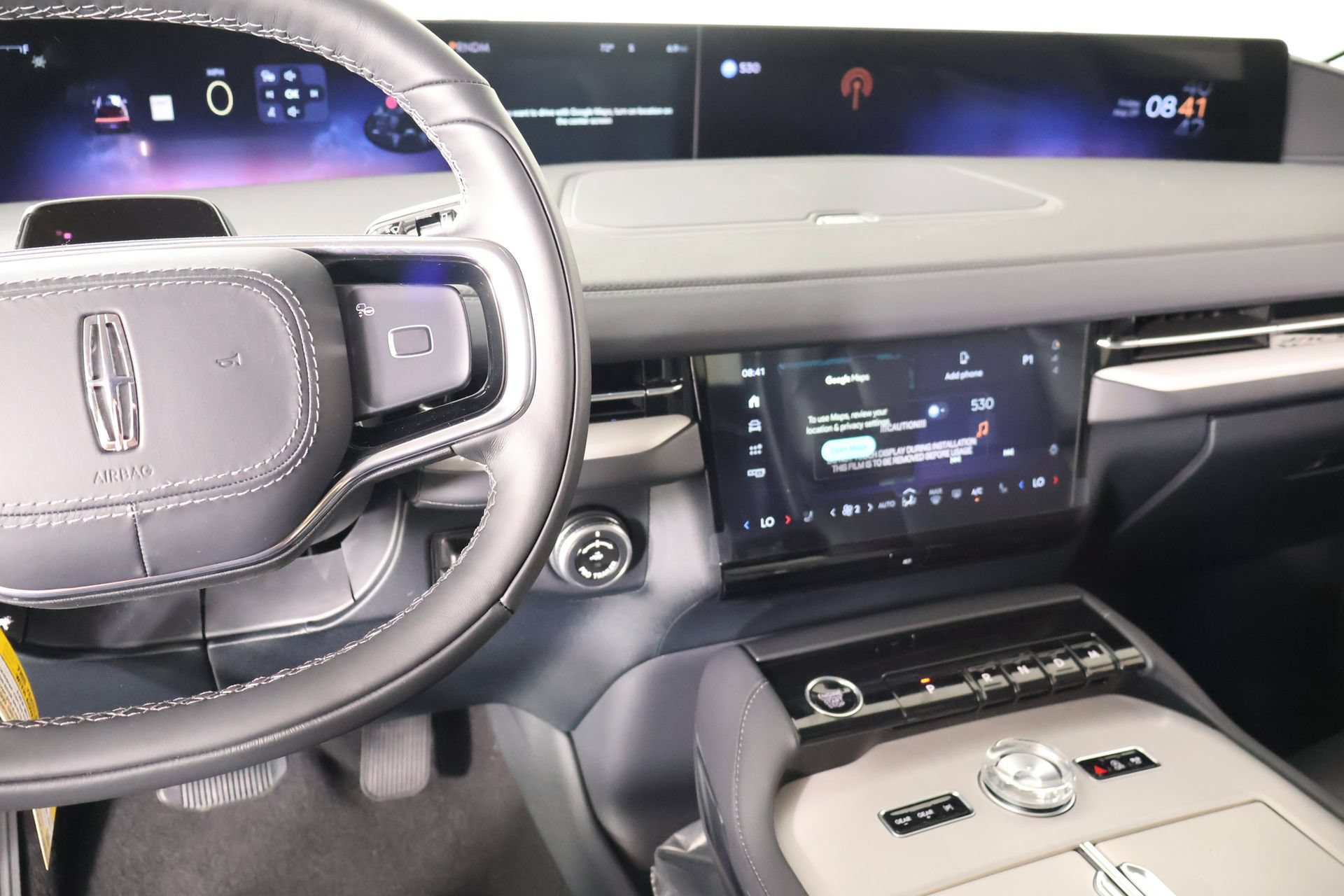 New 2026 Lincoln Navigator L Premier AWD/4WD image 5