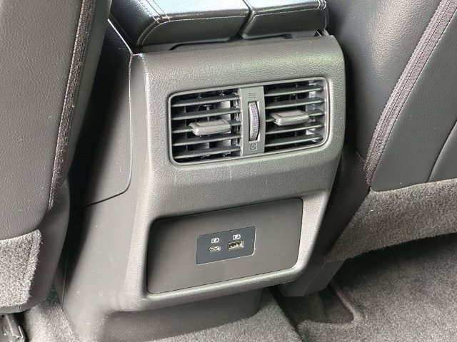 Used 2023 Nissan Rogue SL AWD/4WD image 19