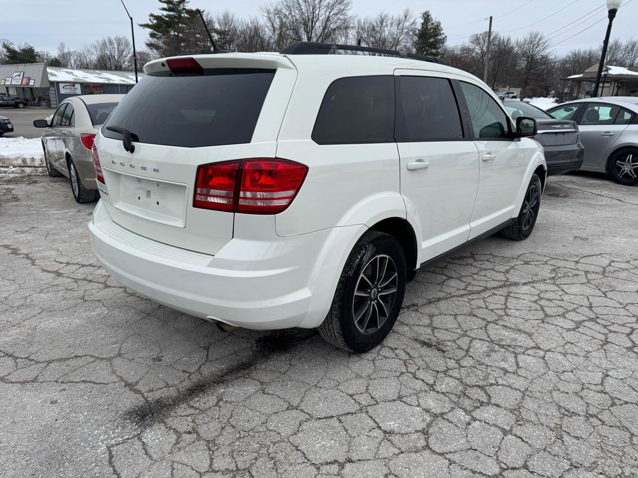 Used 2018 Dodge Journey SE w/ Popular Equipment Group image 4