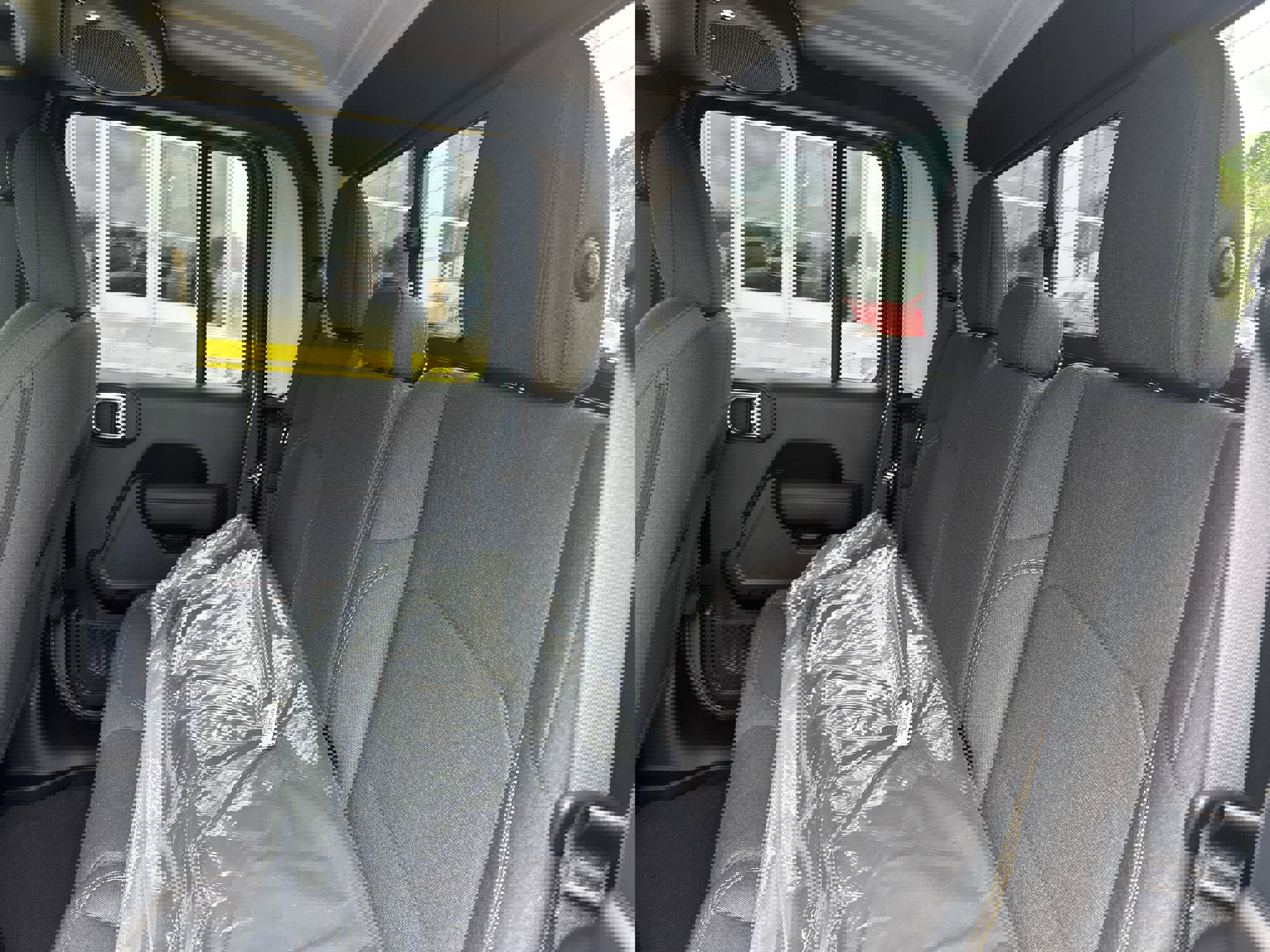 New 2025 Jeep Gladiator Sport image 21