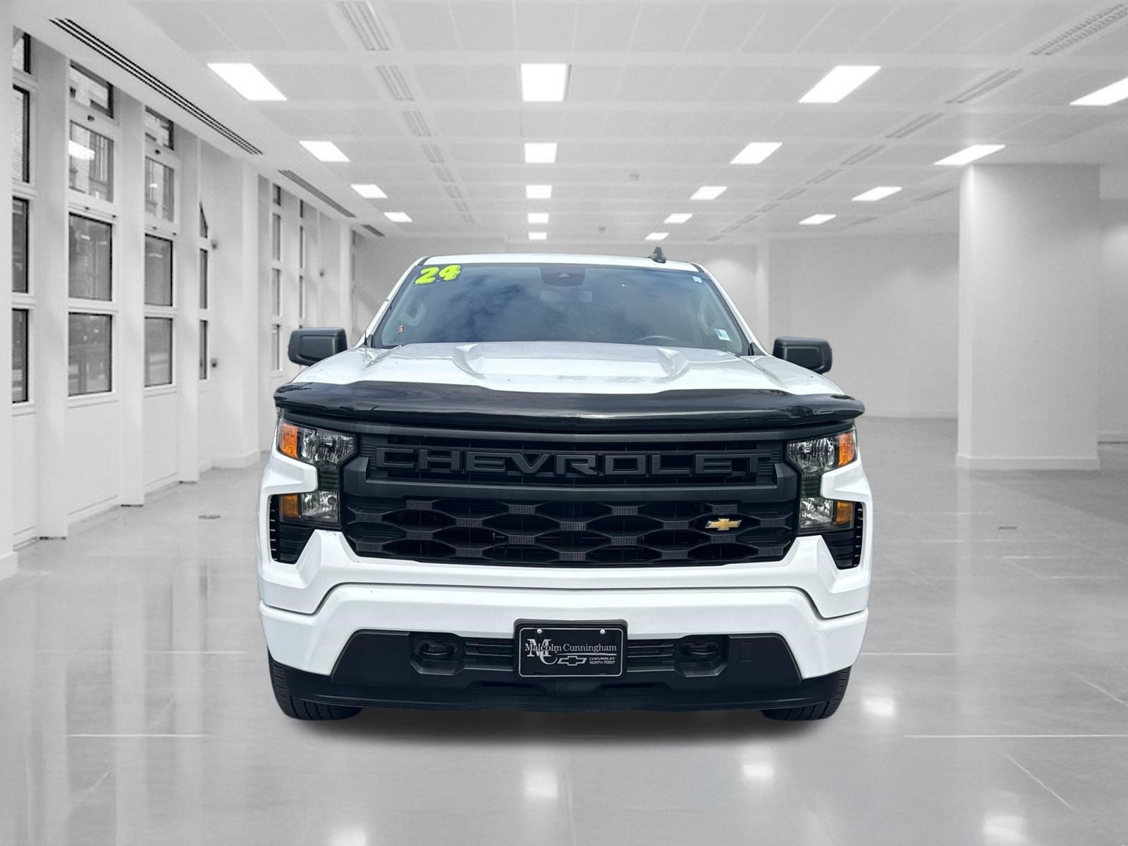 Certified 2024 Chevrolet Silverado 1500 Custom RWD image 2