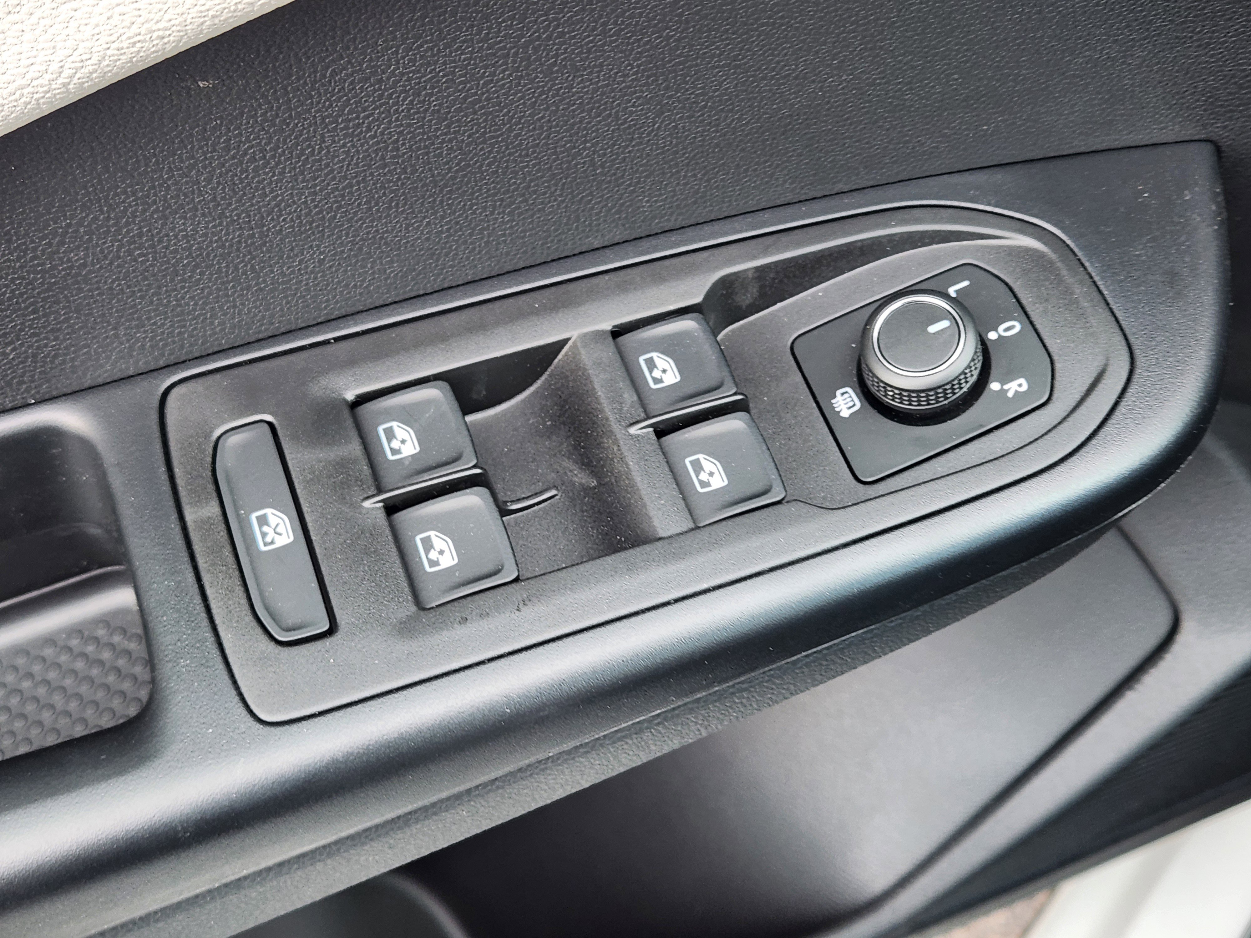 New 2026 Volkswagen Taos S AWD/4WD image 16
