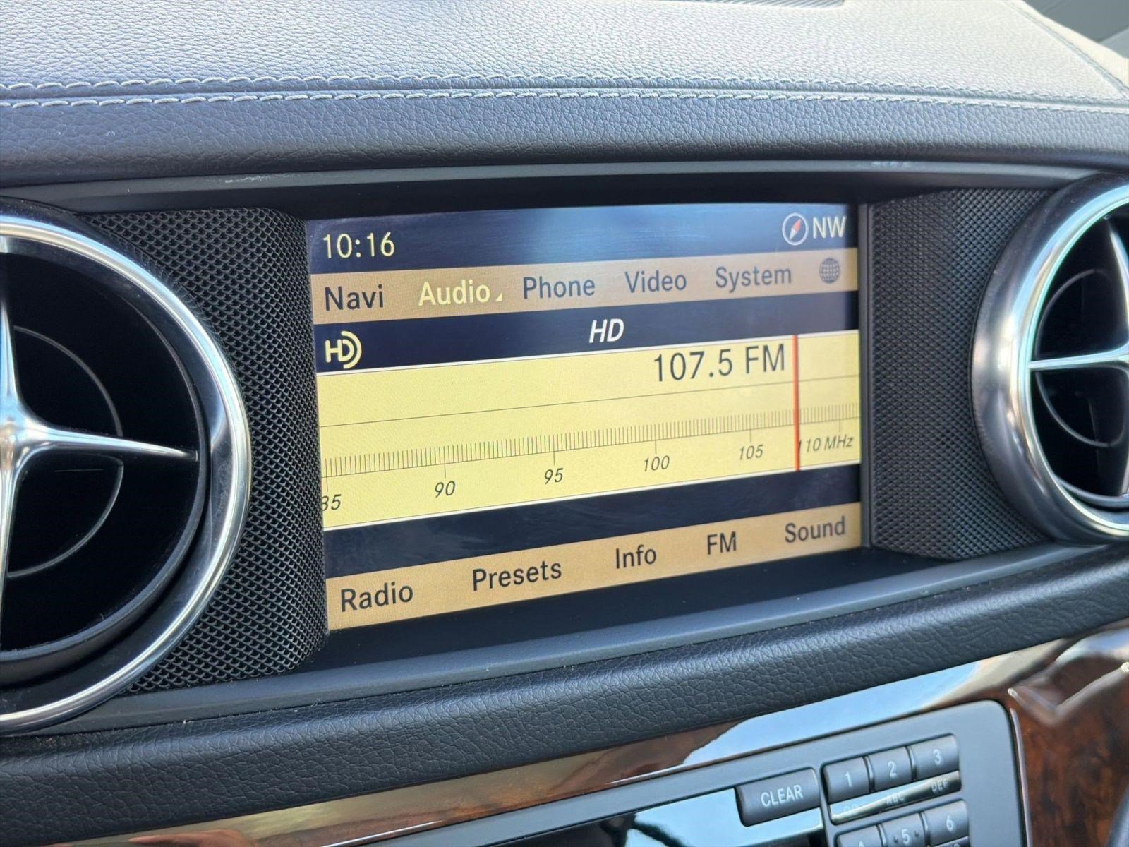 Used 2013 Mercedes-Benz SL 550 w/ Premium Pkg image 23