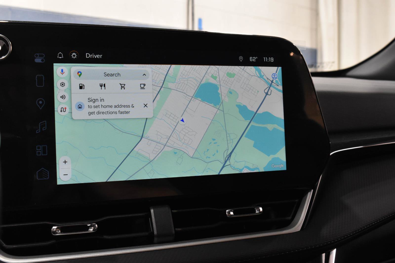 Used 2026 Chevrolet Equinox LT w/ Convenience Package II image 18