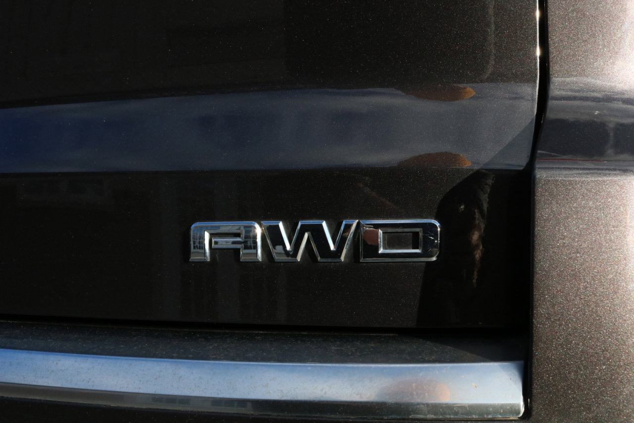 Used 2015 GMC Acadia Denali image 12