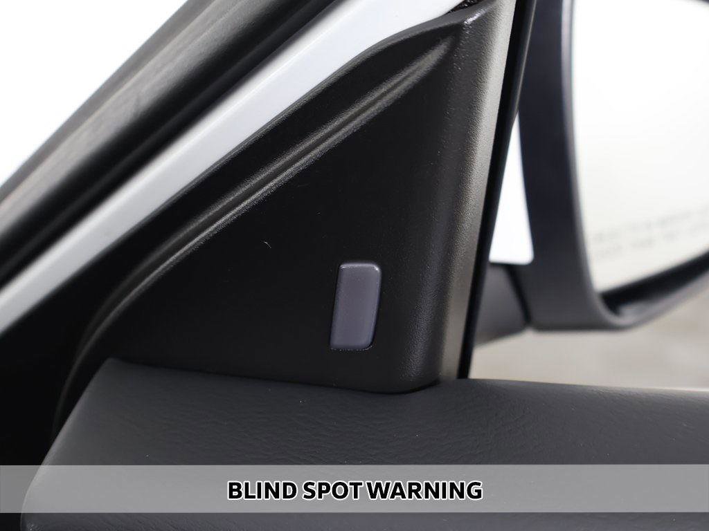 Used 2023 Nissan Sentra SV image 6