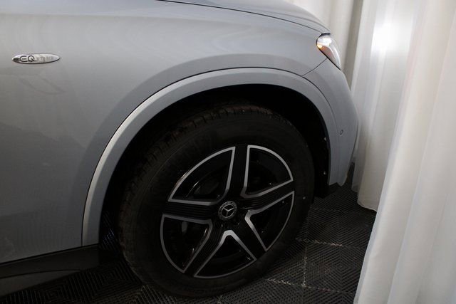 New 2025 Mercedes-Benz GLC 350e 4MATIC image 12