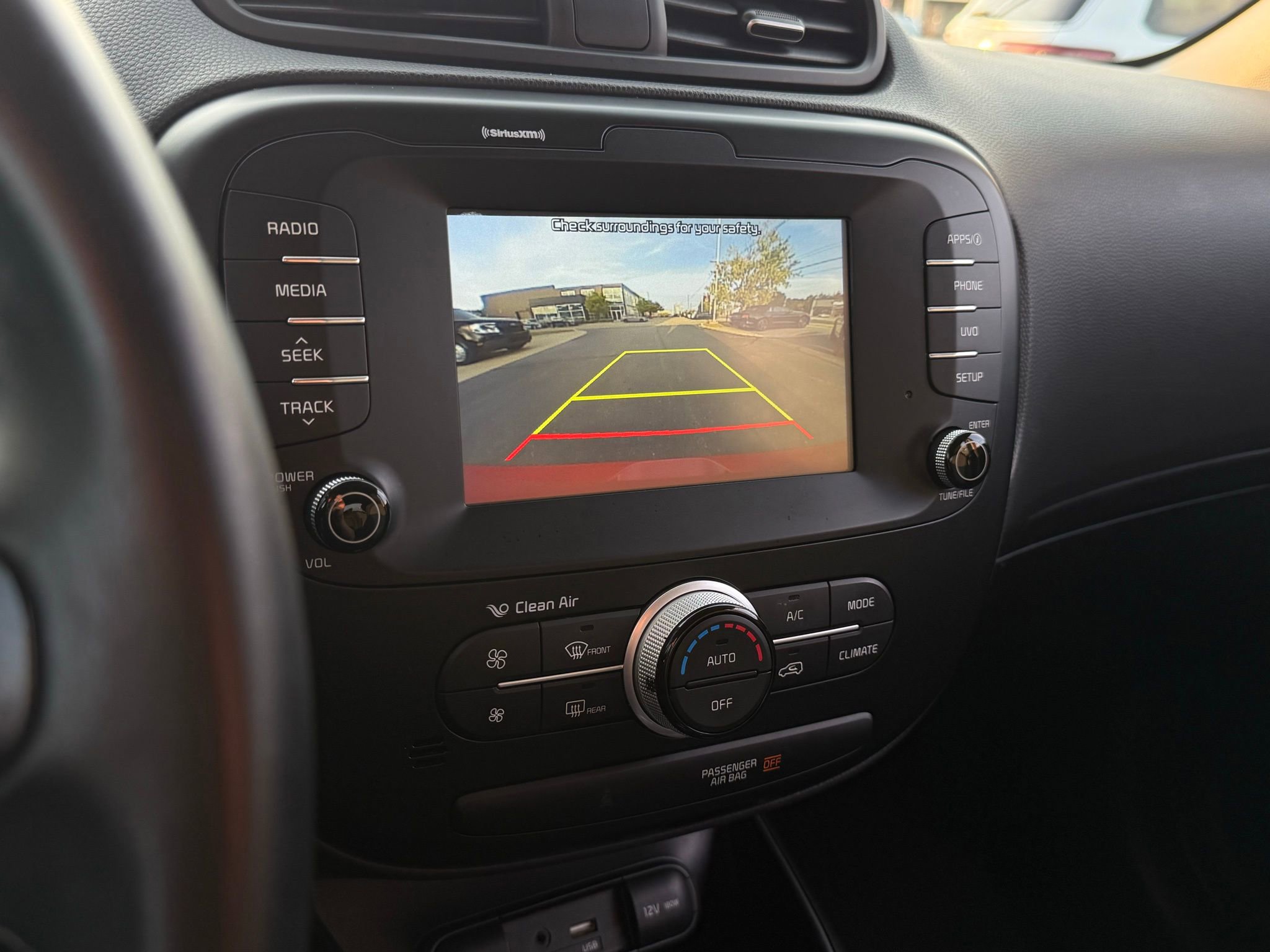 Used 2019 Kia Soul + image 32