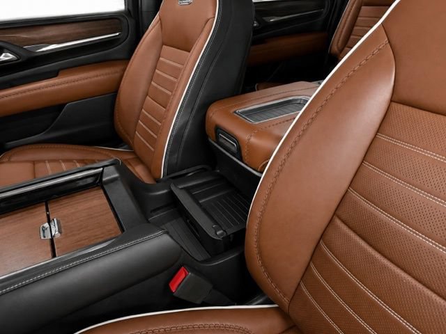 Used 2023 GMC Yukon XL Denali Ultimate w/ LPO, Floor Liner Package AWD/4WD image 26