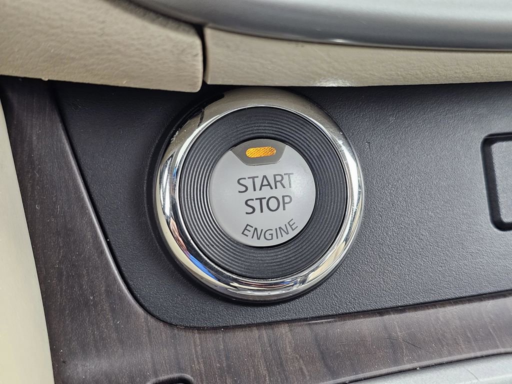 Used 2022 Nissan Murano Platinum w/ Cargo Package image 25