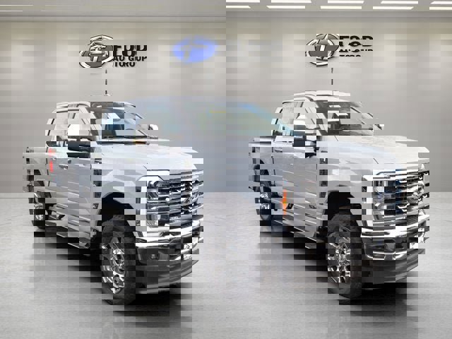 New 2025 Ford F350 Lariat w/ Chrome Package