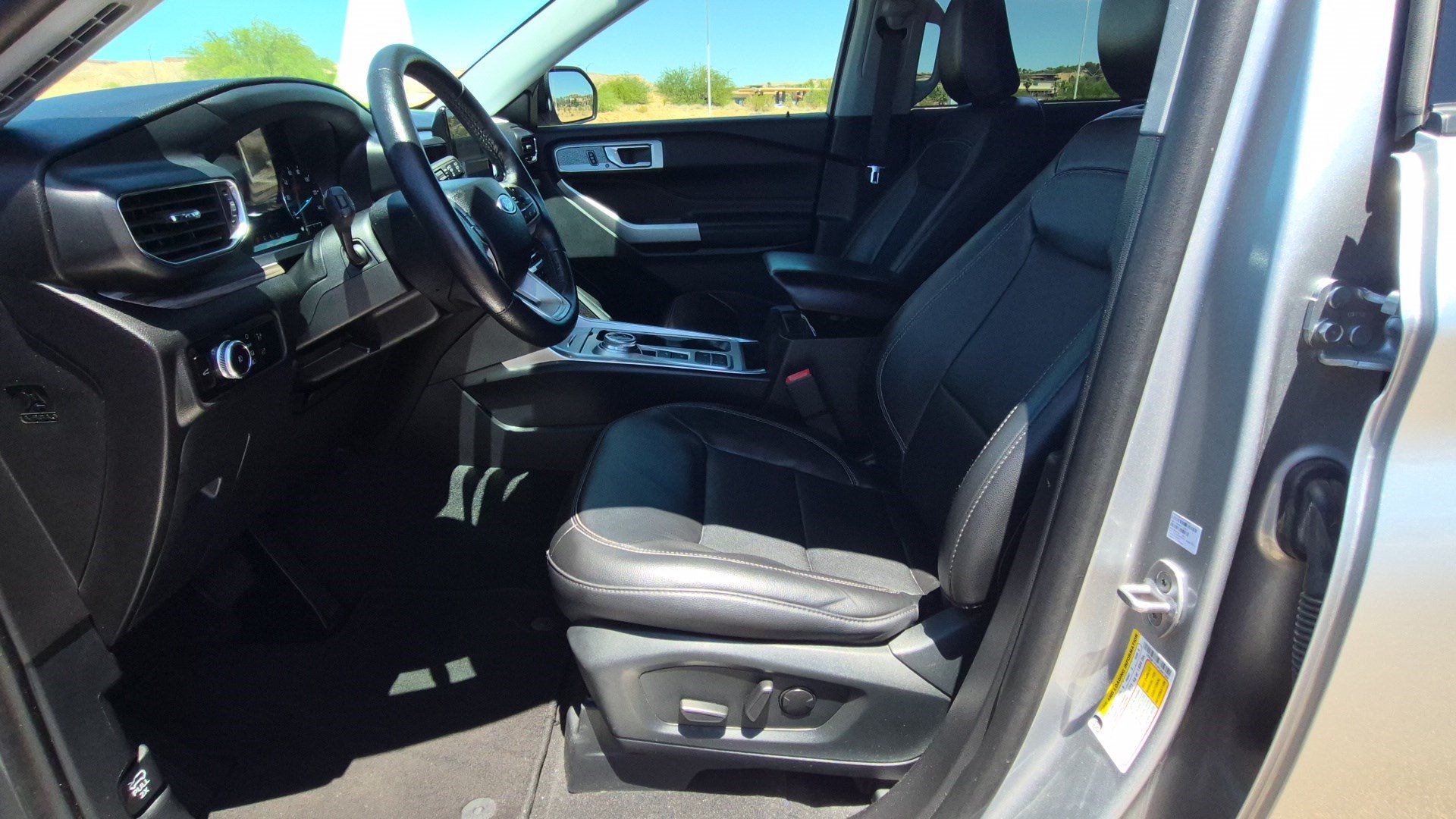 Used 2023 Ford Explorer Limited RWD image 16