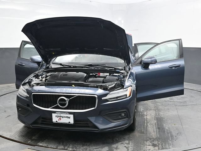 Used 2021 Volvo S60 T6 Momentum AWD/4WD image 46
