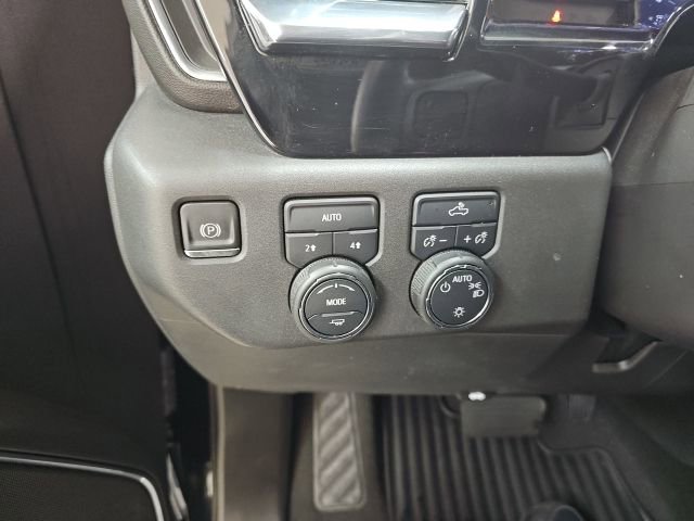 Used 2023 Chevrolet Silverado 1500 LT image 12