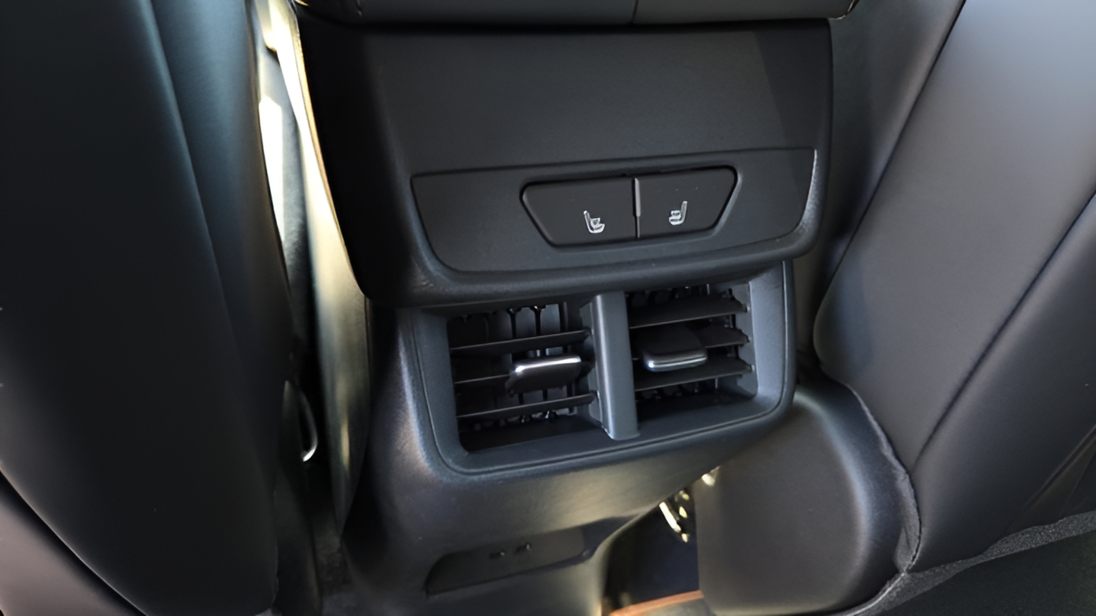 Used 2026 GMC Terrain AT4 w/ Convenience Package III AWD/4WD image 13