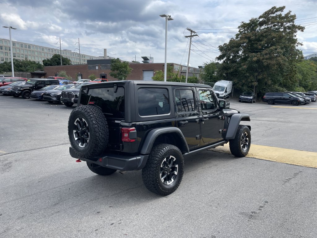Certified 2025 Jeep Wrangler Unlimited Rubicon AWD/4WD image 8