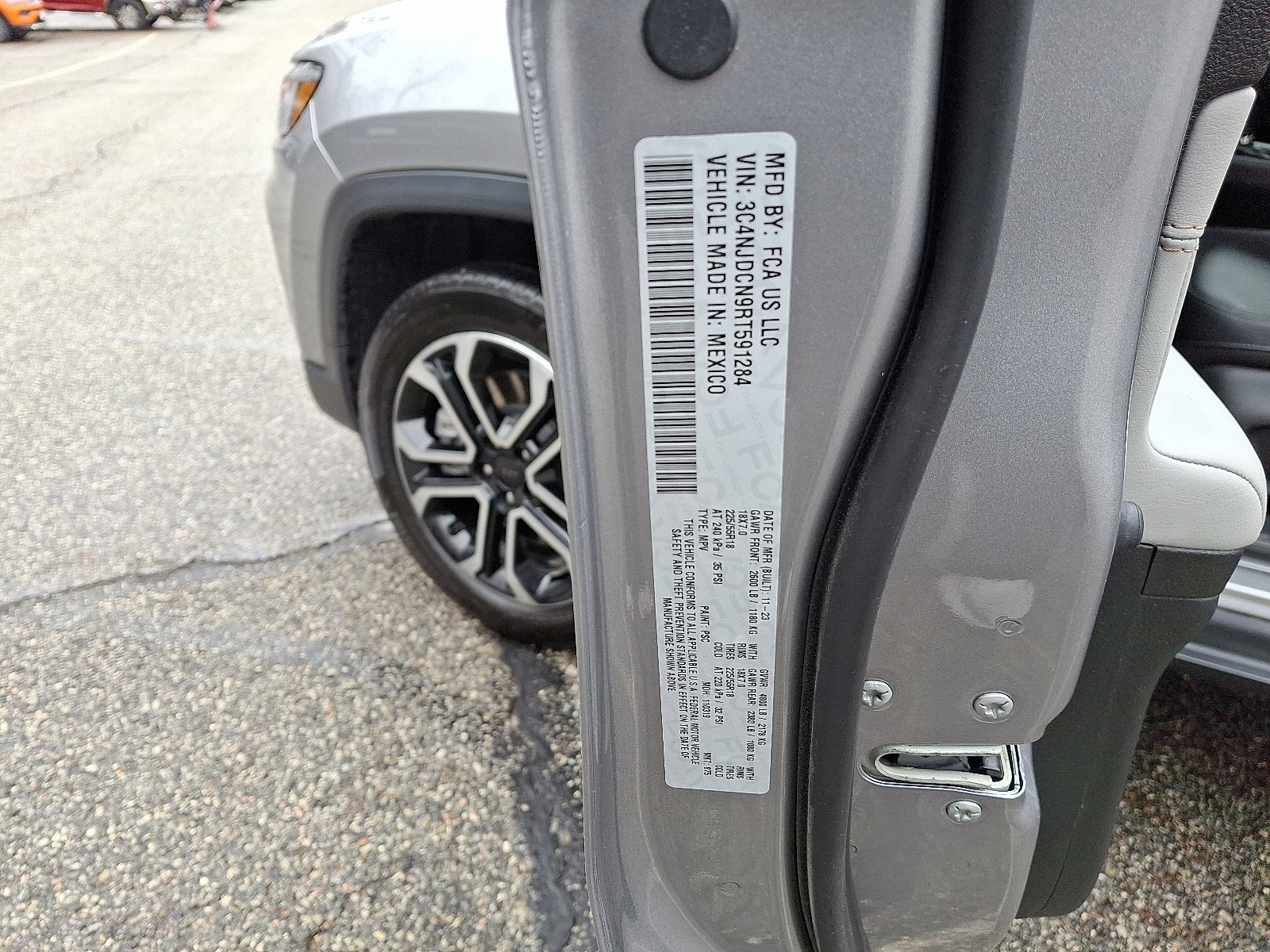Certified 2024 Jeep Compass Limited image 27