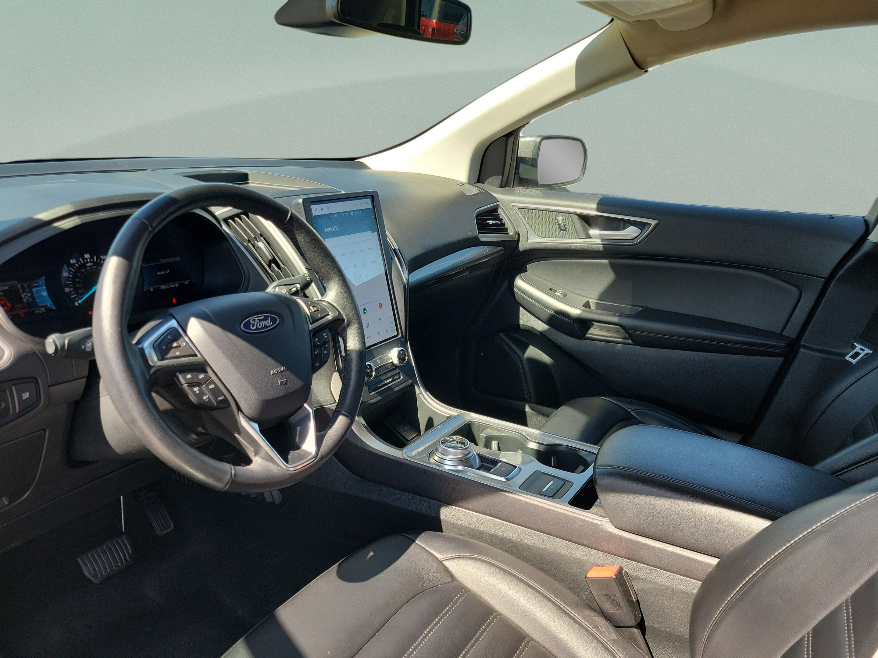 Used 2024 Ford Edge SEL AWD/4WD image 16