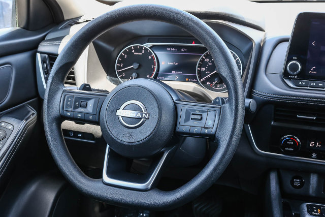 Used 2024 Nissan Rogue SV AWD/4WD image 15
