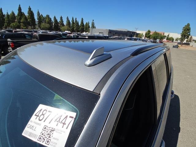 Used 2023 Cadillac Escalade Sport Platinum w/ LPO, ONYX Package AWD/4WD image 3