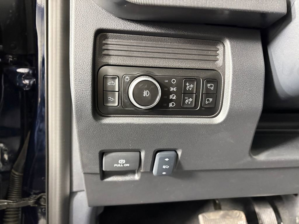 Used 2025 Ford F350 Platinum image 15