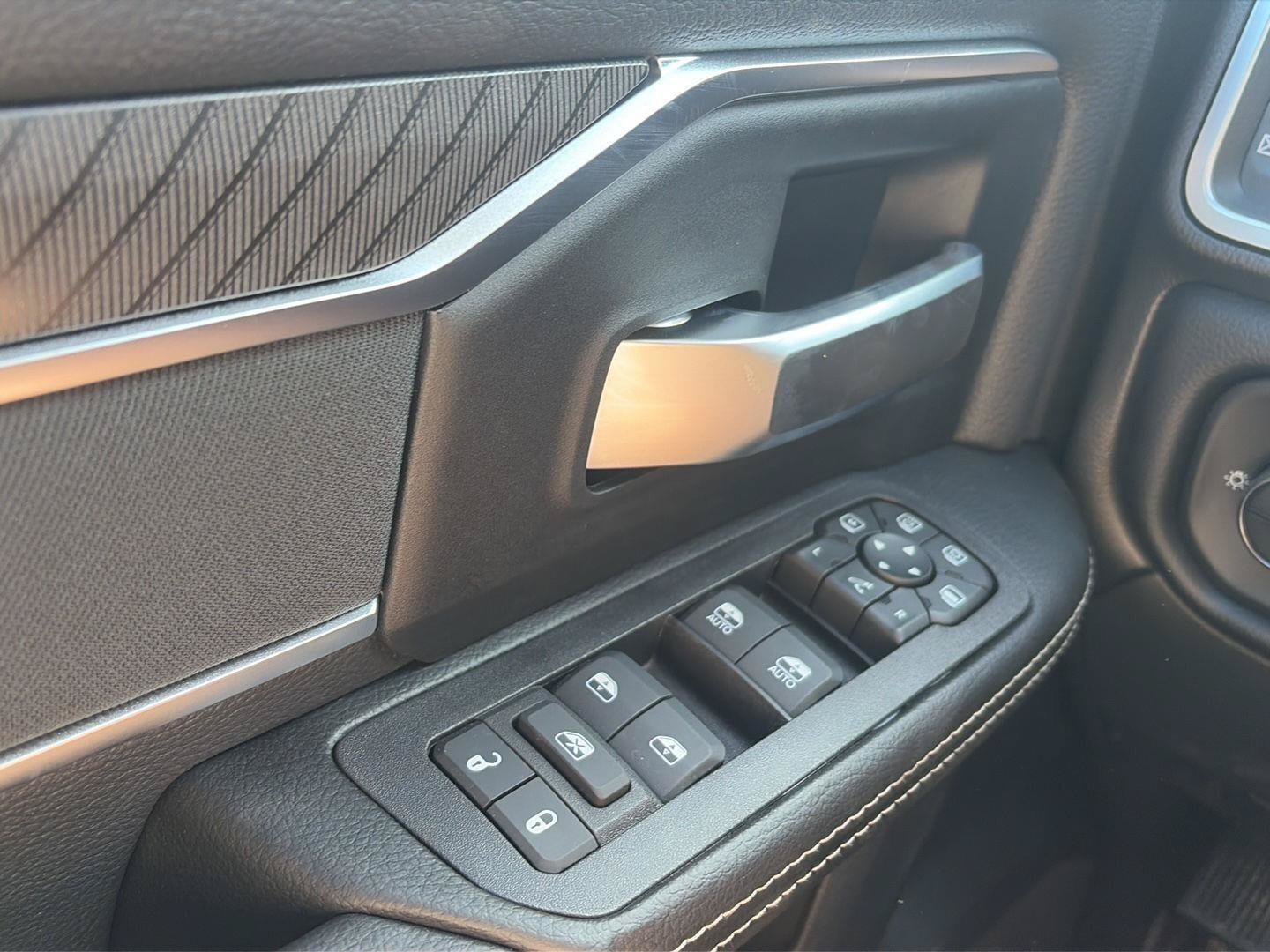 New 2026 RAM 2500 Big Horn AWD/4WD image 19