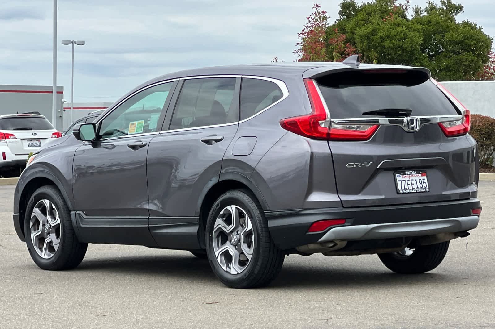 Used 2017 Honda CR-V EX image 7