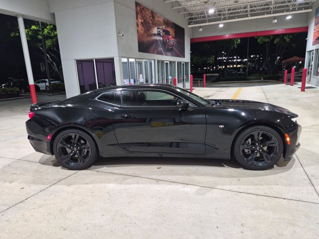Used 2023 Chevrolet Camaro LT RWD image 4