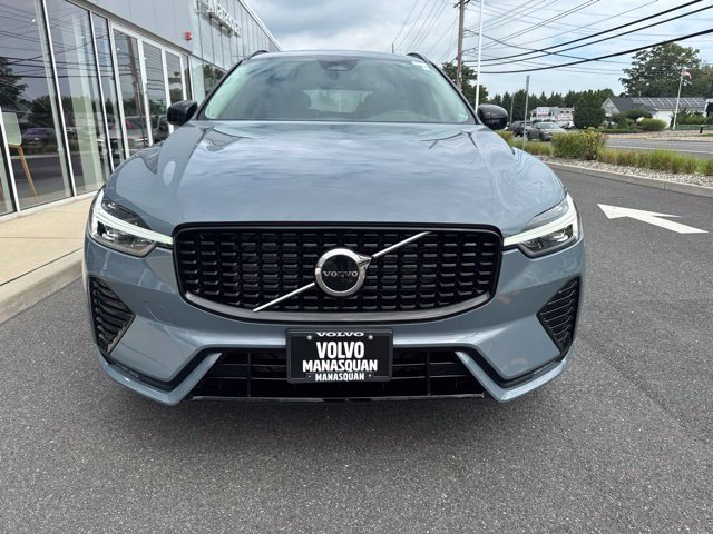 Certified 2024 Volvo XC60 B5 Core w/ Protection Package Premier AWD/4WD image 7