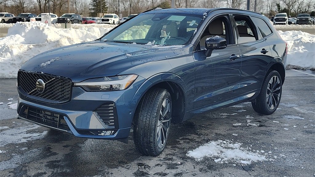 New 2026 Volvo XC60 B5 Plus w/ Climate Package image 6