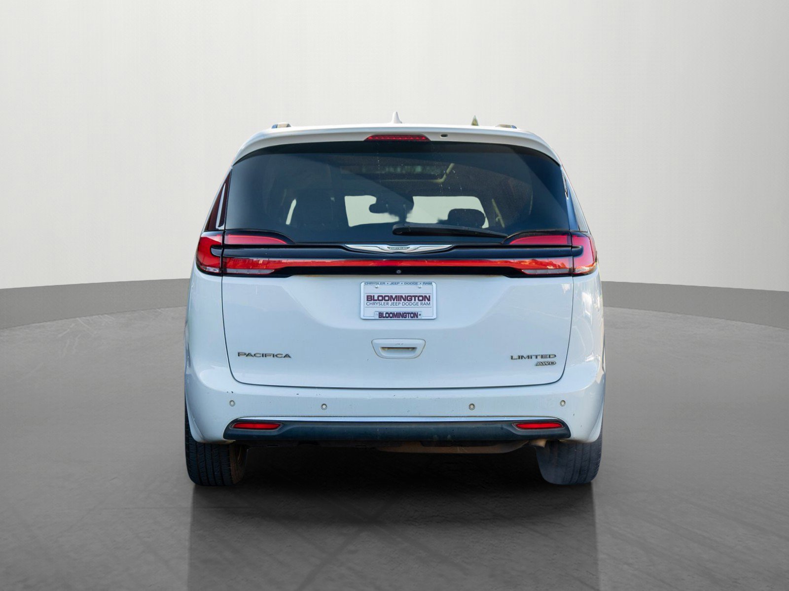 Used 2021 Chrysler Pacifica Limited w/ Premium & Safety Sphere Group AWD/4WD image 6