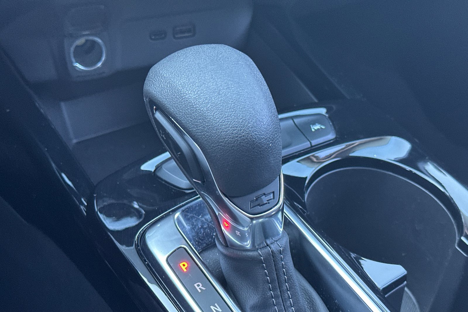 Used 2024 Chevrolet Trax LT image 32