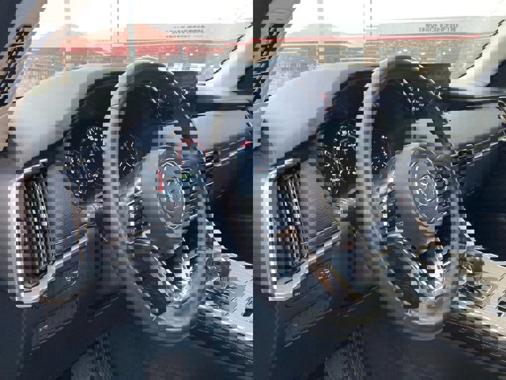 Used 2024 MAZDA CX-90 3.3 Turbo w/ Preferred Plus image 8