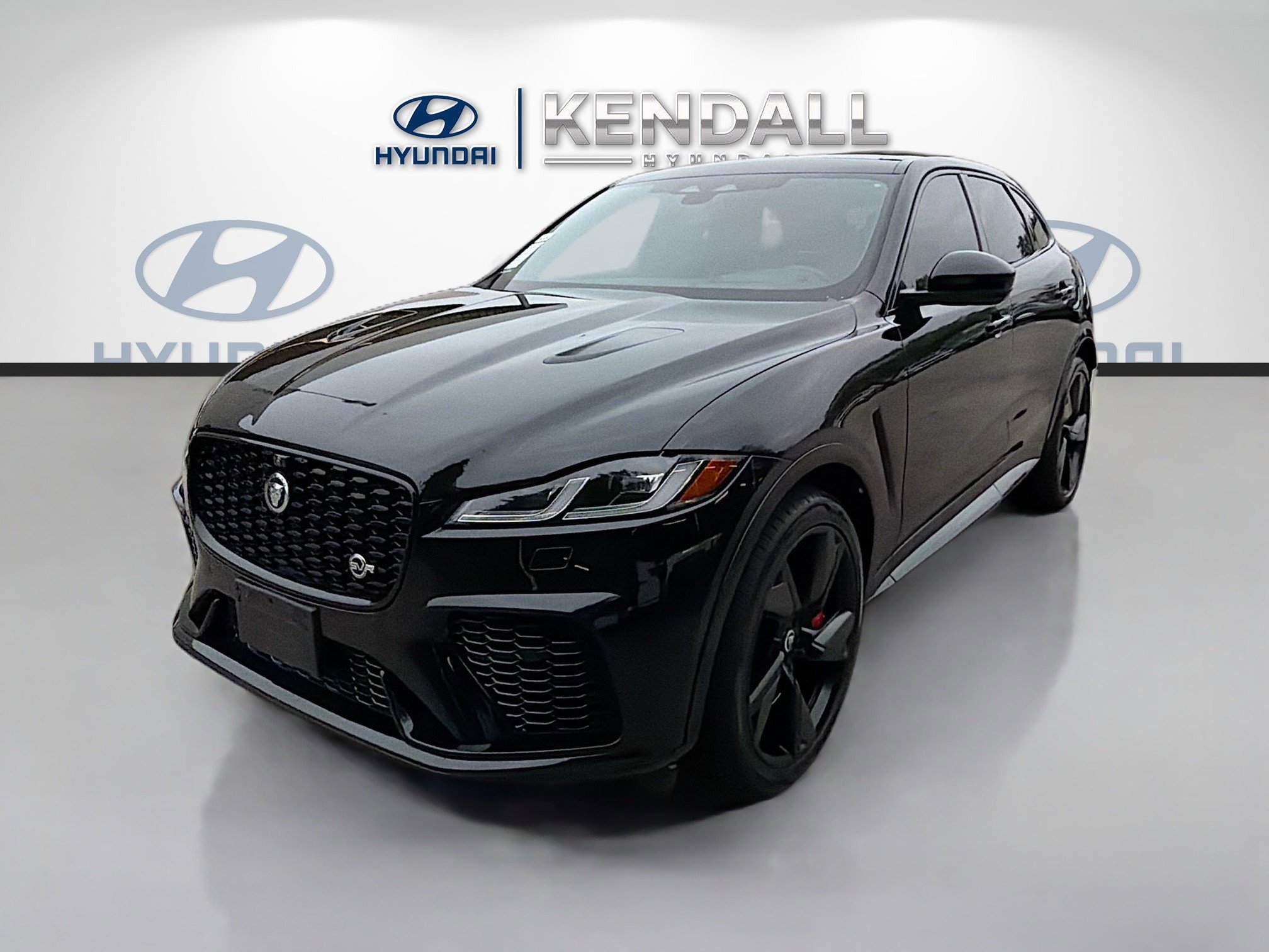 Used 2024 Jaguar F-PACE SVR AWD/4WD image 3