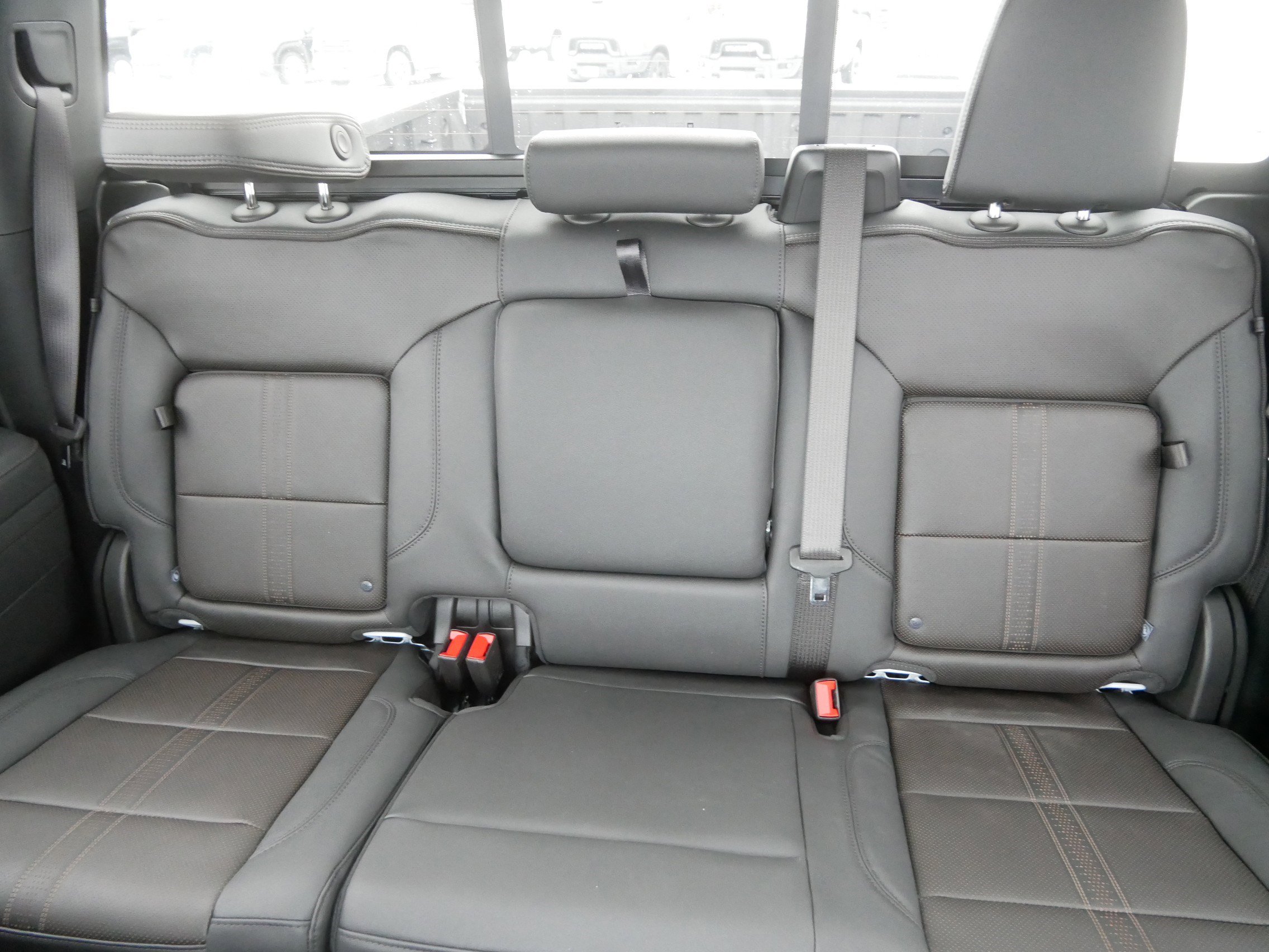 Used 2026 Chevrolet Silverado 1500 High Country w/ Technology Package image 13