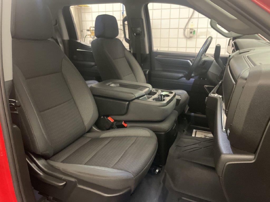 Used 2023 Chevrolet Silverado 1500 LT w/ Protection Package AWD/4WD image 21