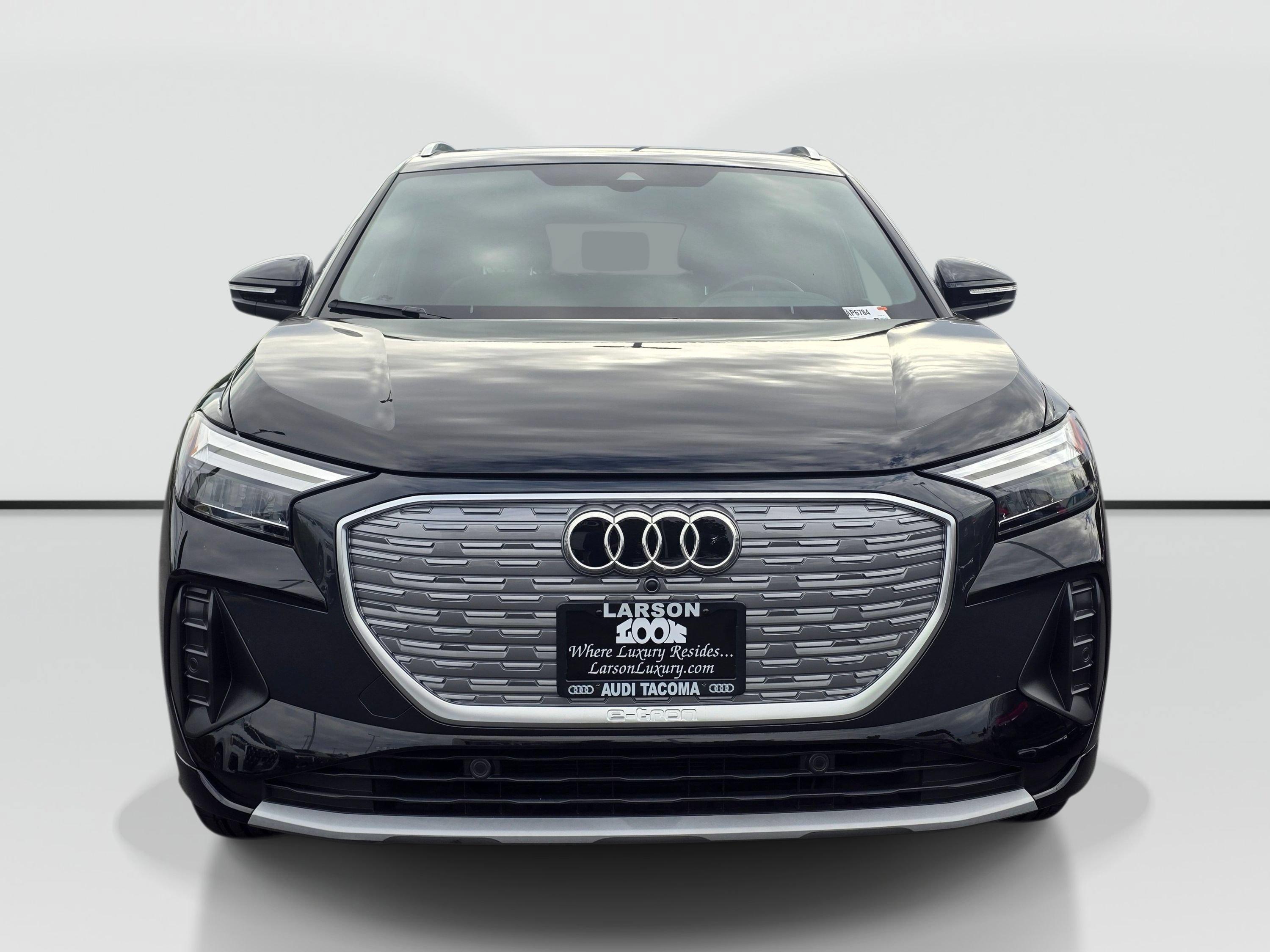 Used 2023 Audi Q4 e-tron Premium Plus w/ Premium Plus RWD image 8