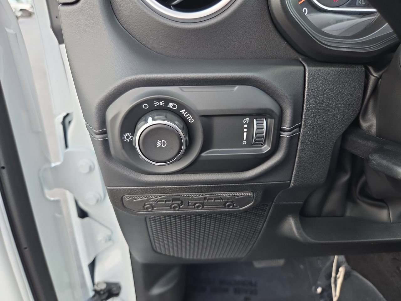 New 2027 Jeep Wrangler Unlimited Sahara AWD/4WD image 16