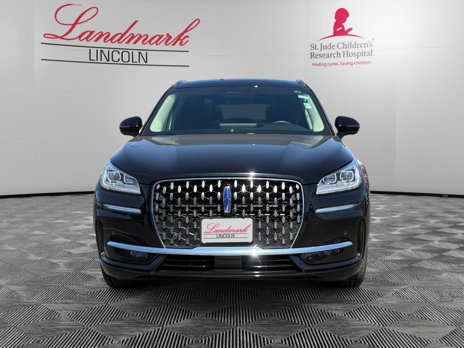 Certified 2024 Lincoln Corsair Grand Touring w/ Equipment Group 301A AWD/4WD image 8